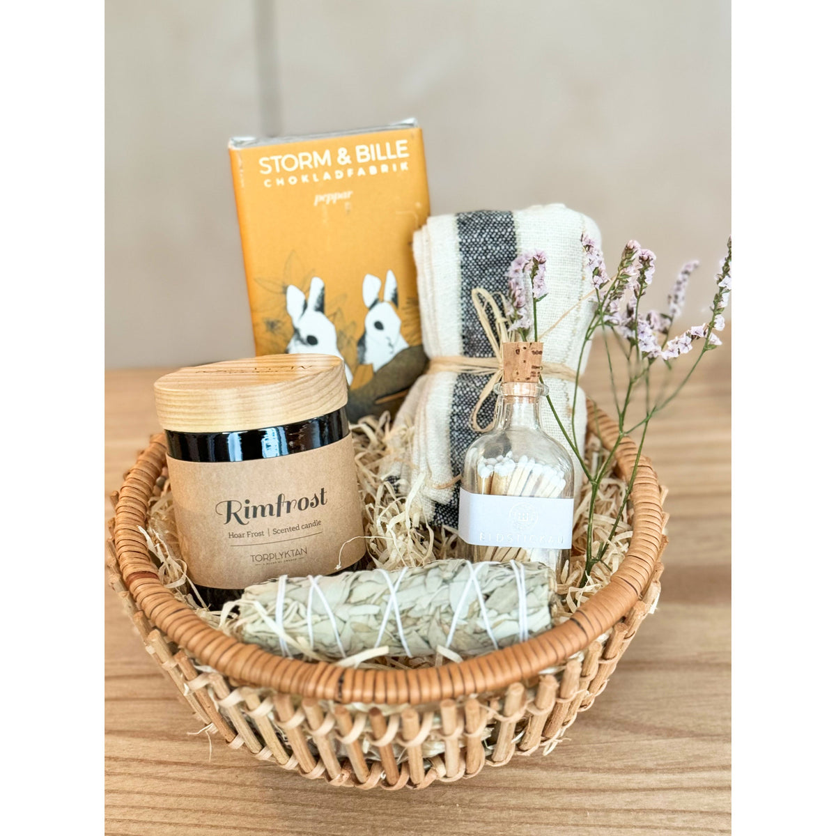 UNPLUG & UNWIND GIFT BASKET