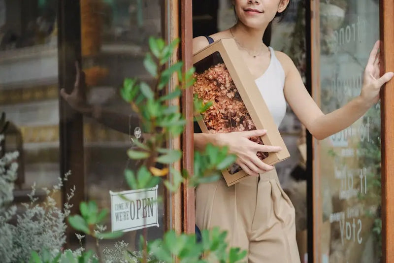 10 Perfect Friend Gifts to Brighten Any Day